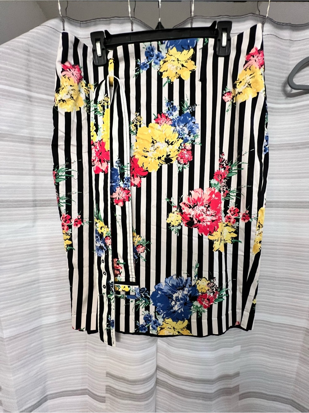 New York & Company 7th Avenue Striped Floral Pencil Skirt